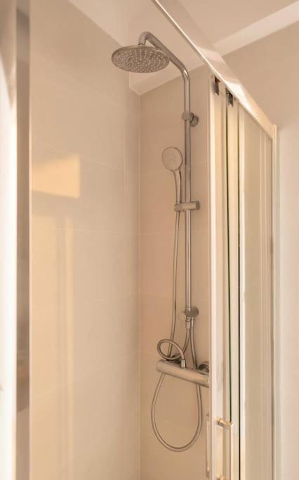 Bright & Airy 2Bd Apt Close To National Garden เอเธนส์ ภายนอก รูปภาพ