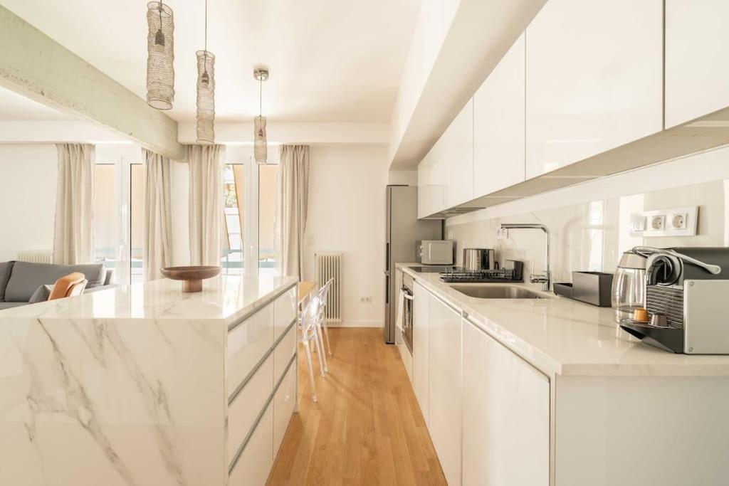 Bright & Airy 2Bd Apt Close To National Garden เอเธนส์ ภายนอก รูปภาพ