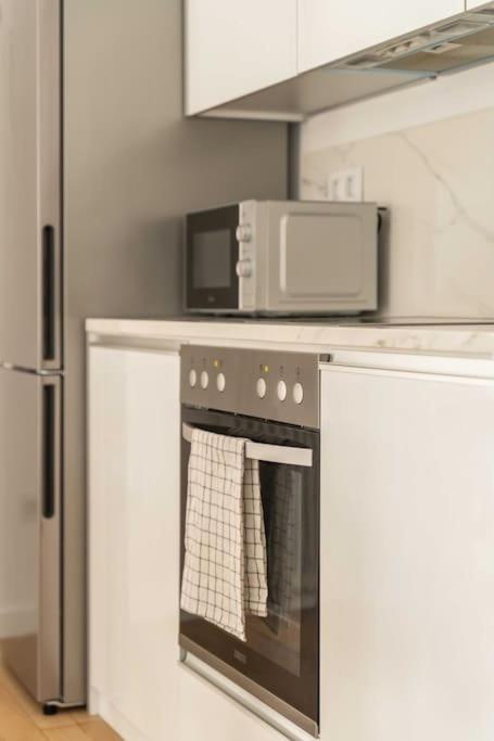 Bright & Airy 2Bd Apt Close To National Garden เอเธนส์ ภายนอก รูปภาพ